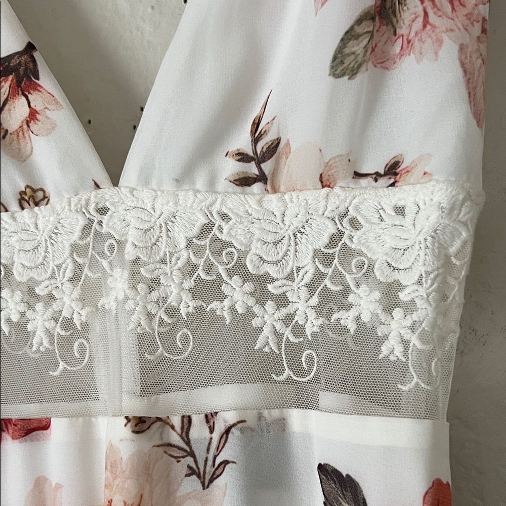 Like New! MAJORELLE Maggie Dress in White Zinnia Maxi in Size S - Picture 6 of 16